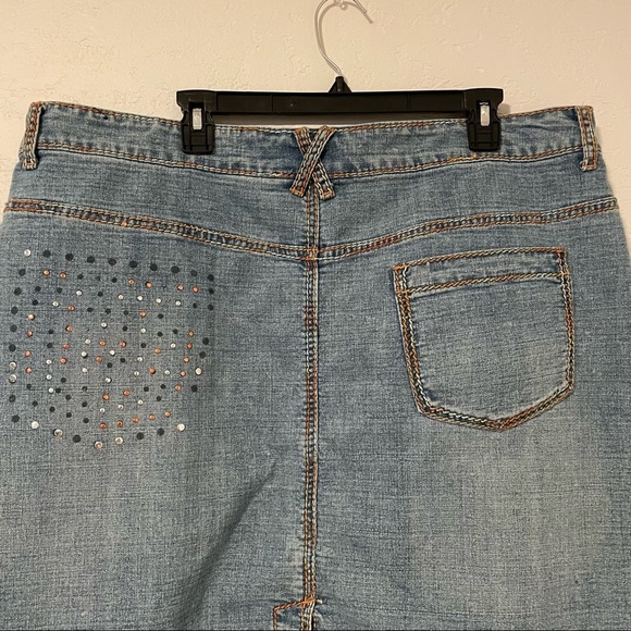 Crest Jeans The Collection‎ Distressed Embellished Denim Skirt Sz: 23/24​ - Picture 4 of 11